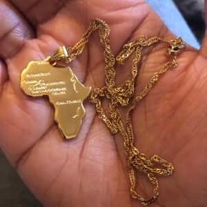 Africa Map Pendant Necklace in Gold